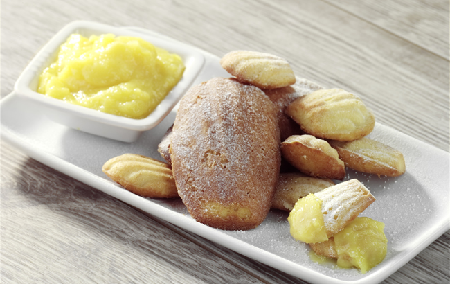 Madeleines with Lemon Curd